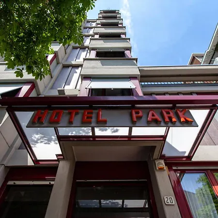 Отель Park Meuble 3*