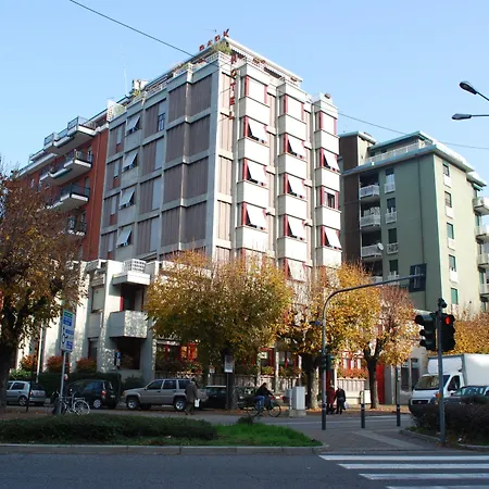 Park Meuble 3* Комо